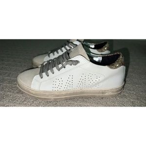 P448 sneakers size EU 36/US 6